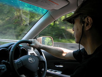 今回は、「トヨタ・ハリアーハイブリッド」に登場を願った。いざ、日光へ。