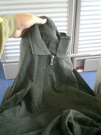 寝巻き代わりの長袖も支給されます。