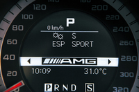 3ステージESPを、“スポーツ”に切り替えた表示。この状態では姿勢制御の介入が遅くなる。