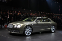 「ベントレー・フライングスパー」