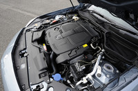 新しい3.5リッターV6は、エンジンスタート／ストップ機能が備わる。