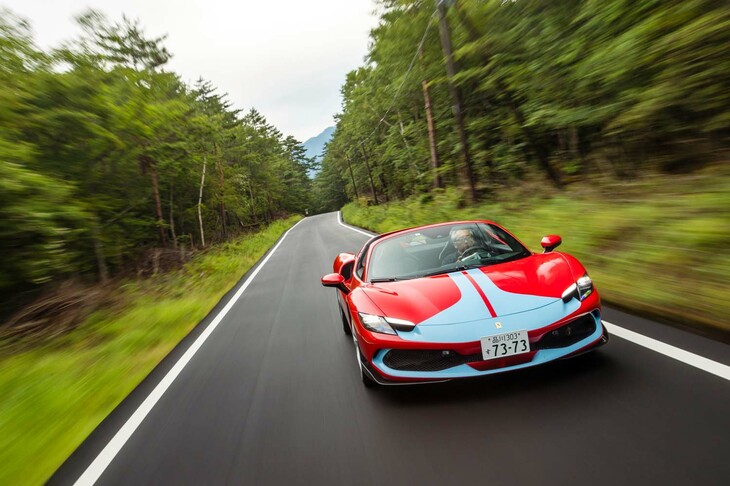 フェラーリ296GTS