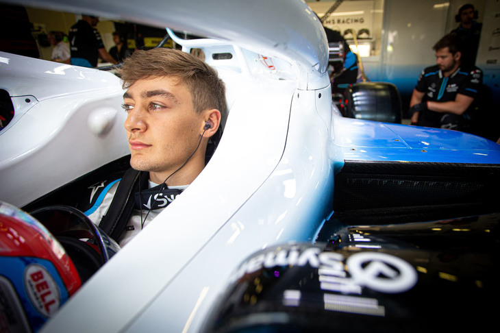 好調マクラーレンをけん引するランド・ノリス、トロロッソで堅実な走りを見せるアレクサンダー・アルボンと、今季はルーキーの当たり年となっているが、3人目の新人にしてまだポイントがないジョージ・ラッセル（写真）の存在も忘れてはならない。2017年にGP3チャンピオン、翌年にはF2チャンピオンとジュニアカテゴリーで活躍したイギリス人ドライバーは、フェルスタッペンやルクレールと同じ21歳の若手有望株。無得点で最下位に沈んでいるウィリアムズという難しいチームにいながら、くさらず、ひたむきに戦いを続けている。初の母国GPでは、予選19位といつものポジションから14位で完走している。浮上のきっかけをつかみたい元名門チームの希望として、また今後のF1を盛り上げるであろうドライバーとして、今後に期待したい一人だ。（Photo=Williams）
	 