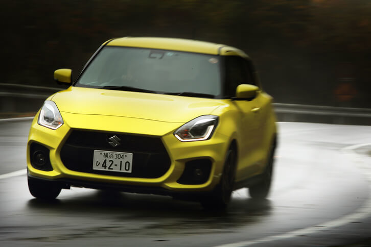 「スイフトスポーツ」のAT仕様と「エスクード1.4ターボ」は、6段ATのギア比が共通。最終減速比は、前者が3.683、後者が3.502となっている。