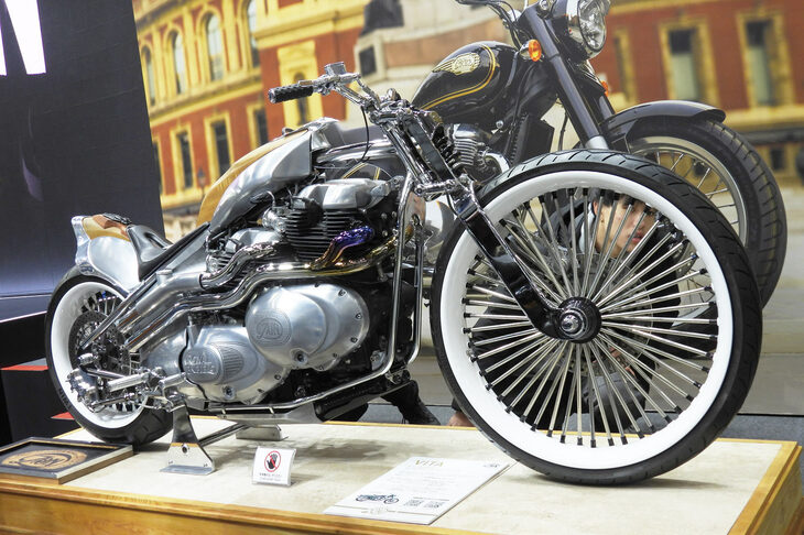 CUSTOM WORKS ZONの手になるカスタムバイク「VITA（ヴィタ）」。