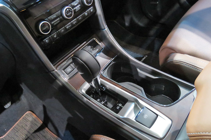 スバル・アセント（センターコンソール）