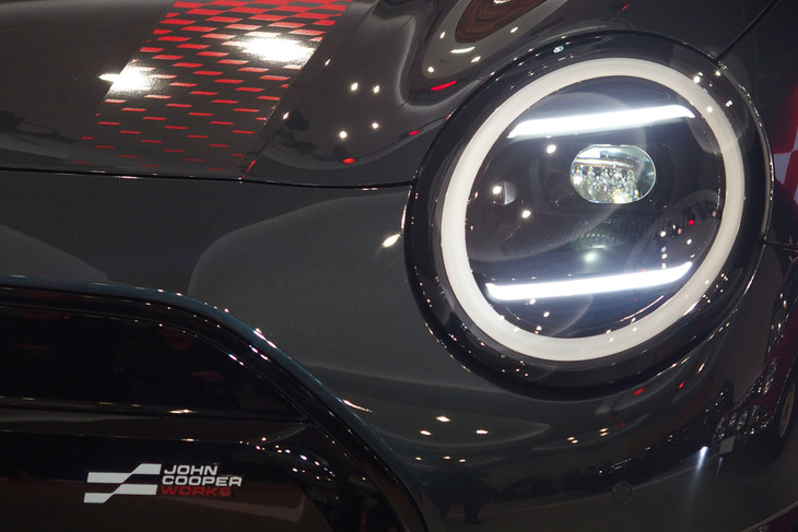 MINIジョンクーパーワークスE（ヘッドランプ）