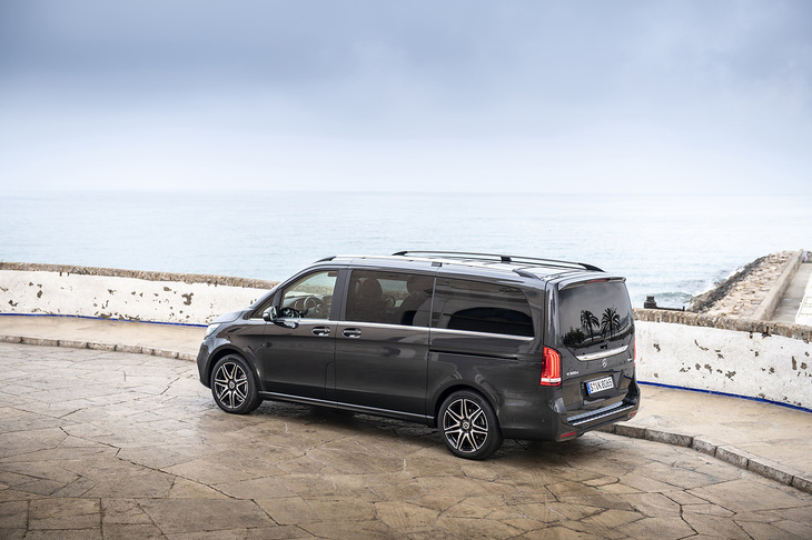 全長は4895mmの「コンパクト」と5140mmの「ロング」（写真）、5370mmの「エクストラロング」の3タイプがある。