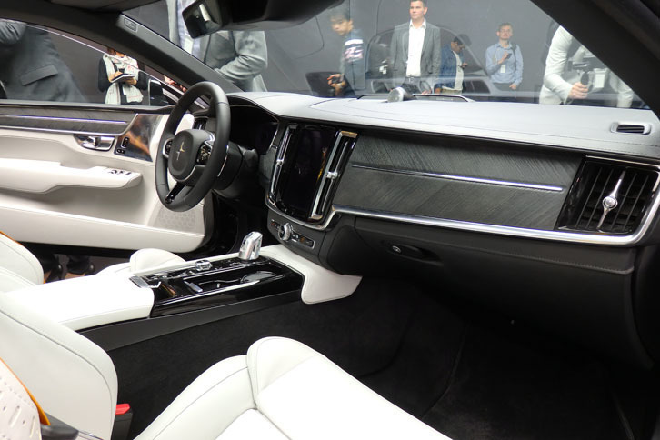 ポールスター1（インテリア）