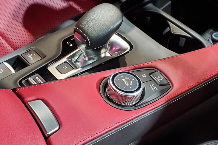 インフィニティQX55（センターコンソール）