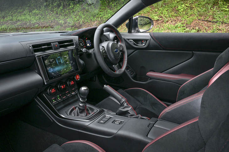 スバルBRZ STI Sport（コックピット）