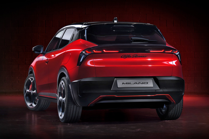 アルファ・ロメオ・ミラノ（エクステリア）