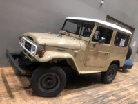 こちらも「アウトモトレトロ」より。1982年「トヨタ・ランドクルーザー」（BJ42型）。価格は応談だが、ワンオーナーを売りとしていた。