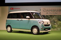 ダイハツの新型軽乗用車「ムーヴ キャンバス」発売