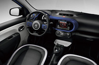 ルノー、パリの夏の夕暮れをイメージした「トゥインゴ」を限定発売の画像