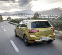 最高出力150psの1.5リッターモデルは、欧州複合モードで20.0km/リッターの燃費を記録する。コースティング機能を追加し、よりよい燃費を実現する「ブルーモーション」仕様も現在開発中とのこと。