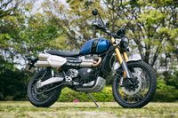 2018年10月に発表、2019年3月に日本でもお披露目された「スクランブラー1200」。865ccの空冷エンジンを搭載した「スクランブラー」の後継モデルにあたり、“弟分”として900ccの「ストリートスクランブラー」もラインナップされる。