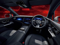 「メルセデスAMG EQE53 4MATIC＋ SUV」のインテリア。