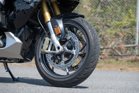 インディアン・スカウト ローグ（6MT）／トライアンフ・ロケット3 GT（6MT）／BMW R1250RS（6MT）【試乗記】の画像