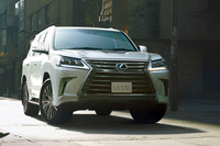 「レクサスLX」が一部改良、2列シート仕様が登場