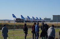 アライメント調整の前にタイヤの前後ローテーション作業をしてもらうと、直進安定性が驚くほどカイゼン。安全・快適に旅立ち、宮城・松島基地で無事にブルーインパルスを見学することができた。