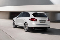 ポルシェ、「カイエンターボS」の予約受注開始の画像