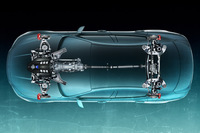 4WDモデル「Q4」の透視図。トランスファーケース内に電子制御の湿式多板クラッチが備わり、駆動力を前0：後ろ100から50：50まで変化させる。変化に要する時間が150ミリ秒（0.15秒）と早いのが自慢。