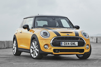 3代目となる新型「MINIクーパーS」
    