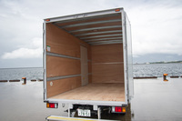 「ワイドキャブ ロングボディー ドライバン」の荷台。内寸は長さが4480mm、幅が2095mm、高さが2035mmとなっている。