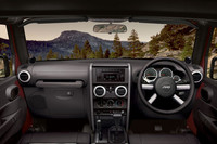 ジープ・ラングラー サハラの2010年モデル発売の画像