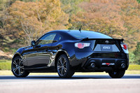 トヨタはリアビューで、安定感のあるスタンスと軽快感を表現したという。