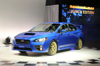 「スバルWRX STI」（写真＝佐藤靖彦）