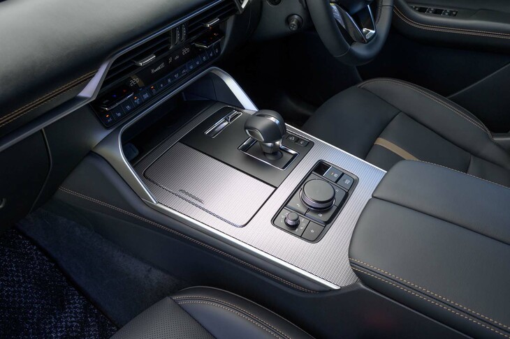 マツダCX-80 XDハイブリッド エクスクルーシブスポーツ（センターコンソール）