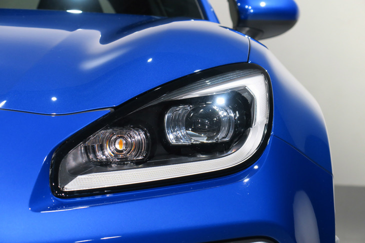 スバルBRZ（ヘッドランプ）