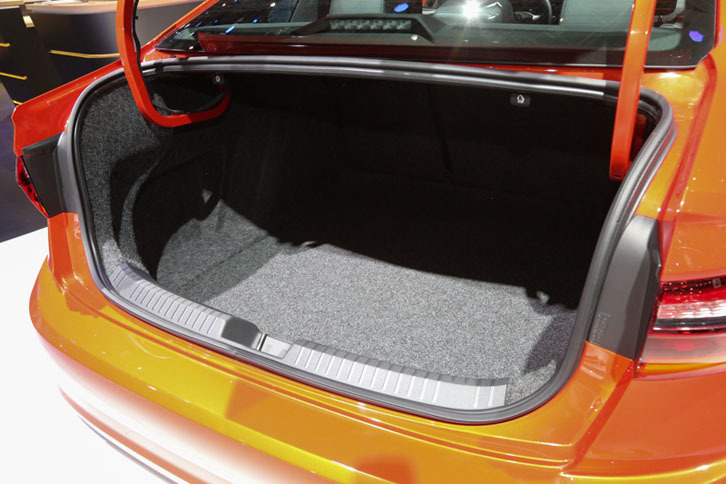 フォルクスワーゲン・ジェッタ（ラゲッジルーム）