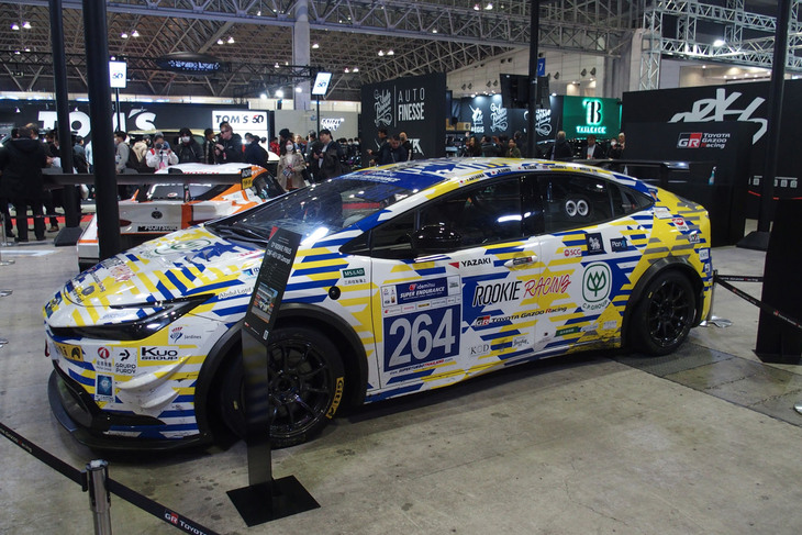 CP ROOKIEプリウスCNF-HEV GRコンセプト