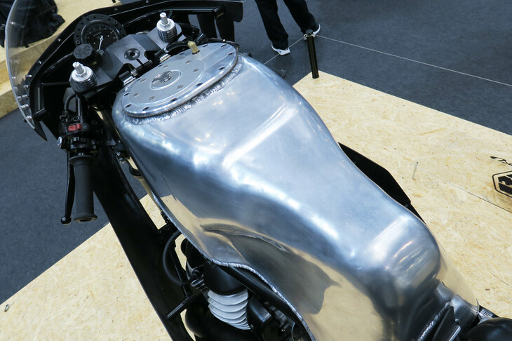 ロイヤルエンフィールド-改