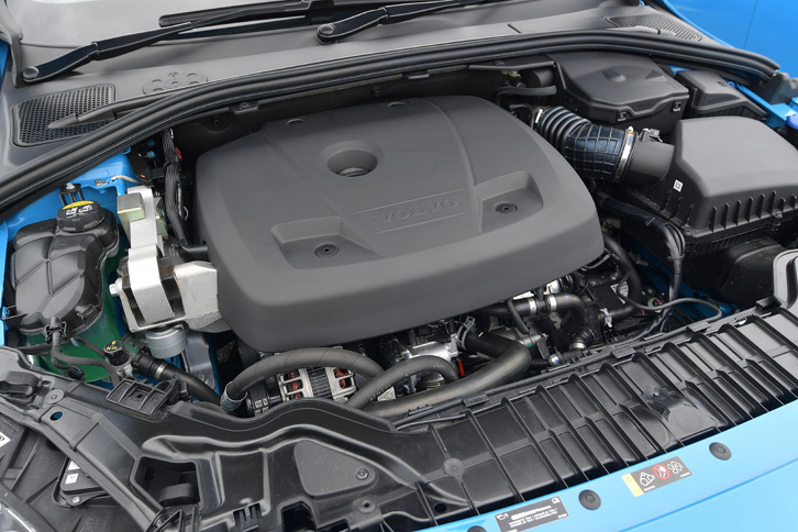 「S60ポールスター」の2リッター直4ツインチャージャーエンジン。最高出力367psを誇り、同社史上最速とうたわれる。