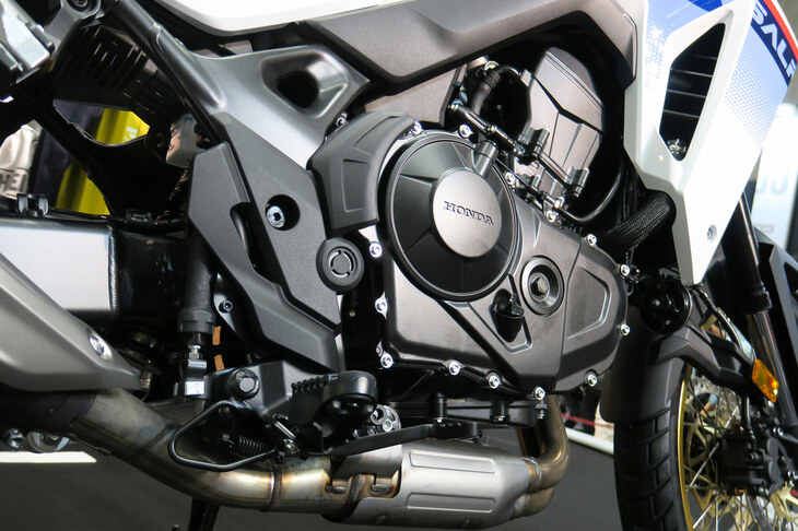 ホンダXL750トランザルプ
