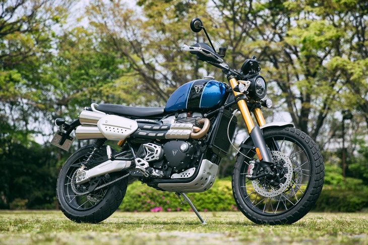 2018年10月に発表、2019年3月に日本でもお披露目された「スクランブラー1200」。865ccの空冷エンジンを搭載した「スクランブラー」の後継モデルにあたり、“弟分”として900ccの「ストリートスクランブラー」もラインナップされる。
