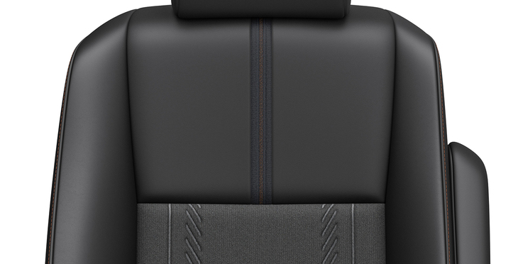 「S-Z」はシート表皮のデザインも新しくなった。