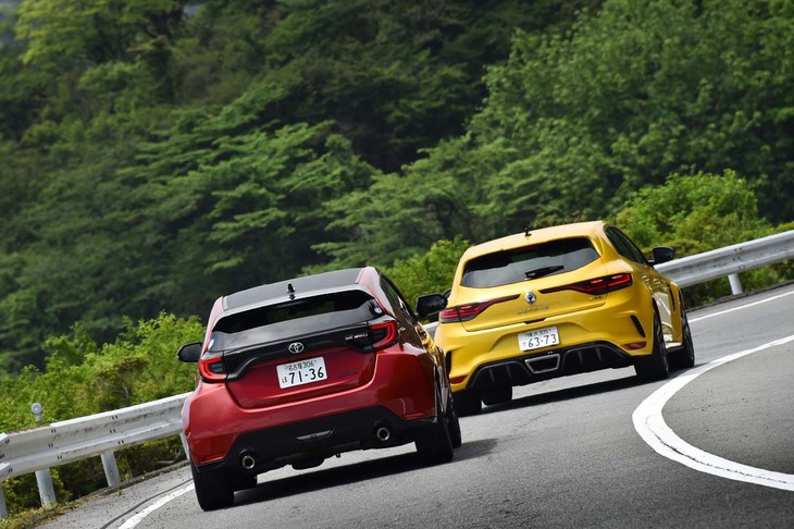 ルノーとトヨタの並々ならぬ情熱から生まれた2台の高性能ハッチバック。こうしたモデルを比べて選べるというのは、クルマ好きにとっては幸運なことだろう。