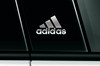 「VWゴルフGTI」が「アディダス」とコラボ 【ニュース】 の画像3