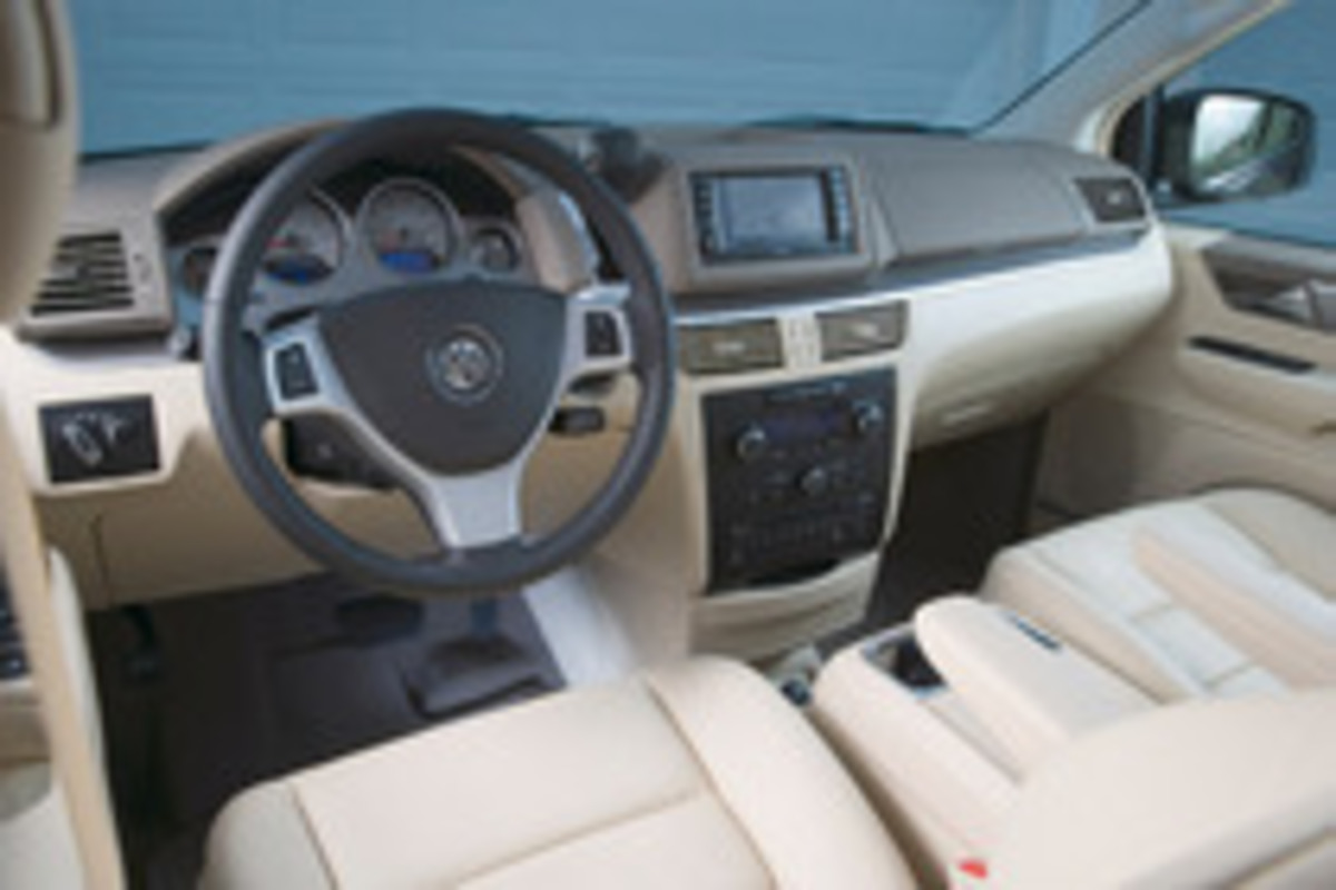 VWが新型ミニバン「ルータン」を発表 【ニュース】 - webCG