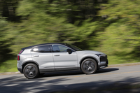 ボルボEX30クロスカントリー ウルトラ ツインモーター パフォーマンス