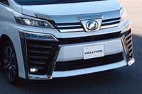 「ヴェルファイアZG」のフロントまわり。