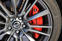 今回の試乗車は、エンジンやマフラーが改良されているだけでなく、ブレーキにも、幅広い速度域での正確な操作性を追求した「S-tuneブレーキパッド」が装着されていた。