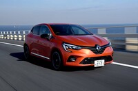 1.3リッターという排気量からは想像もつかない力強い走りが味わえる「ルーテシア」。燃費もWLTCモードで17.0km/hとなかなかのもの。