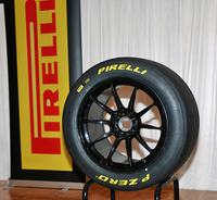 2018年のレースにワンメイク供給される「ピレリPゼロ」のレース仕様タイヤ。ピレリスーパー耐久には、米国で開催されるピレリワールドチャレンジに供給のものと同じものが用いられる。