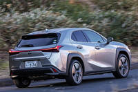 燃費は、JC08モード：16.8km/リッター、WLTCモード：16.4km/リッターと発表されている。